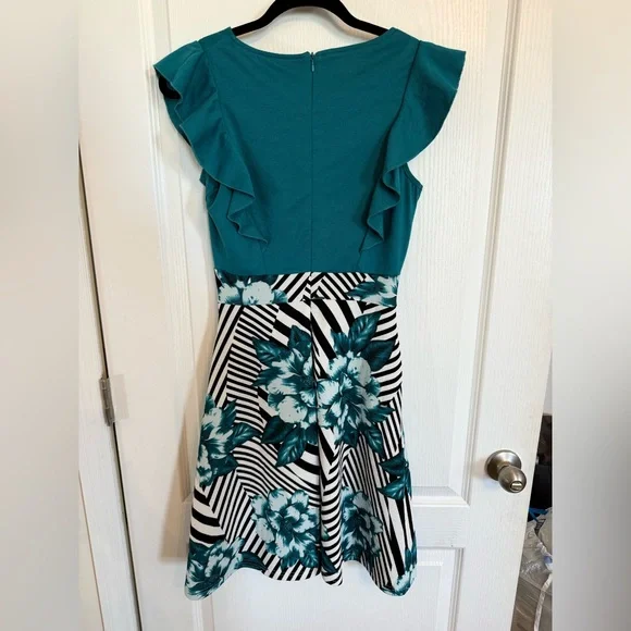 Teal and Black Floral Dress - Picture 2 of 5